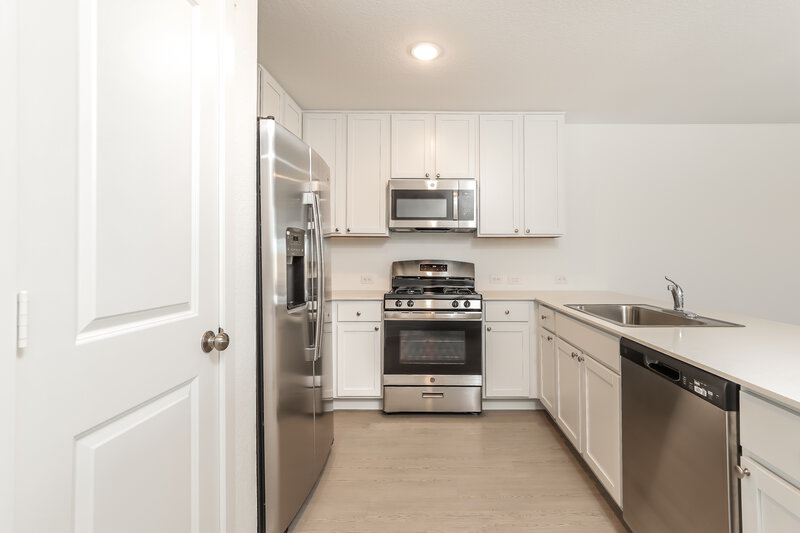 1,620/Mo, 10043 Mather Way Converse, TX 78109 Kitchen View 2