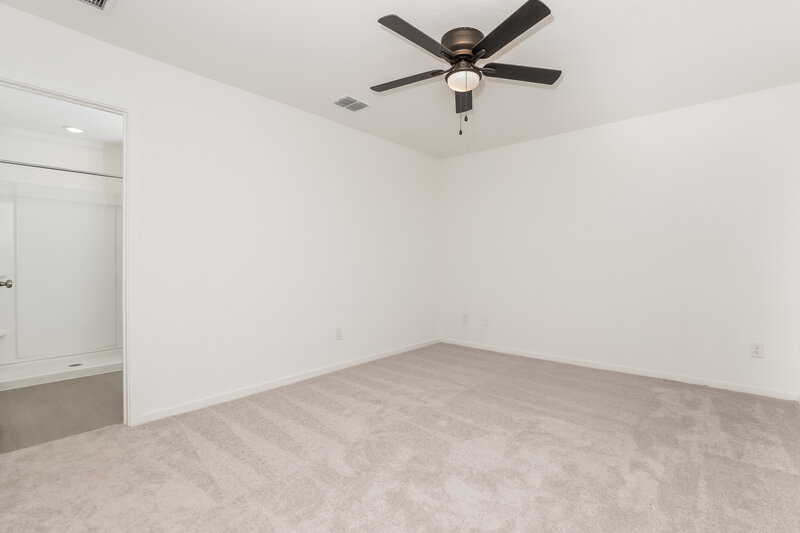 1,620/Mo, 10043 Mather Way Converse, TX 78109 Main Bedroom View