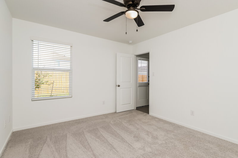 1,495/Mo, 11533 Chestnut Rose Converse, TX 78109 Main Bedroom View 2