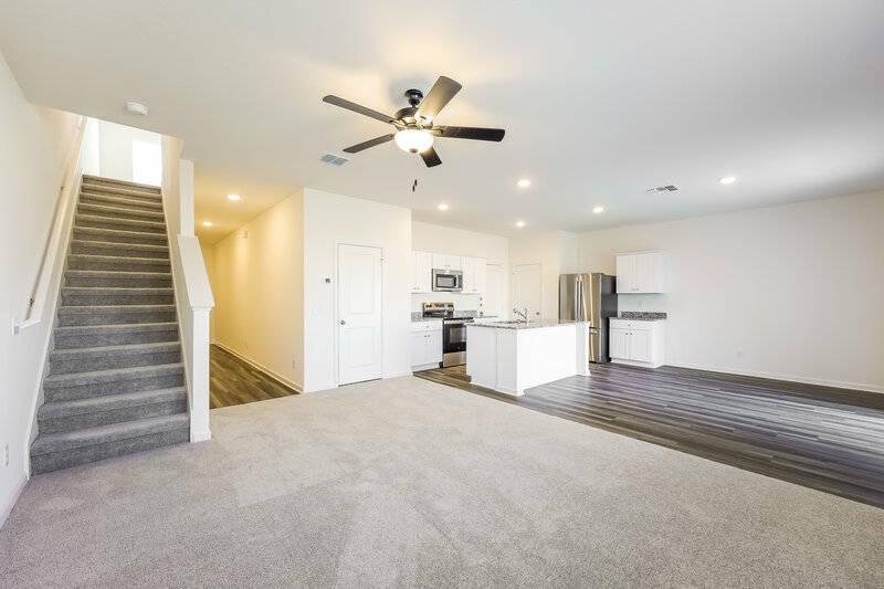 1,520/Mo, 5534 Bluebell Mdw Converse, TX 78109 Living Room View