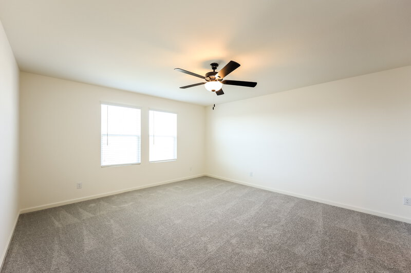 1,815/Mo, 5539 Bluebell Mdw Converse, TX 78109 Living Room View 2