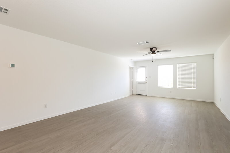 1,515/Mo, 1822 Musk Rose Converse, TX 78109 Living Room View 3