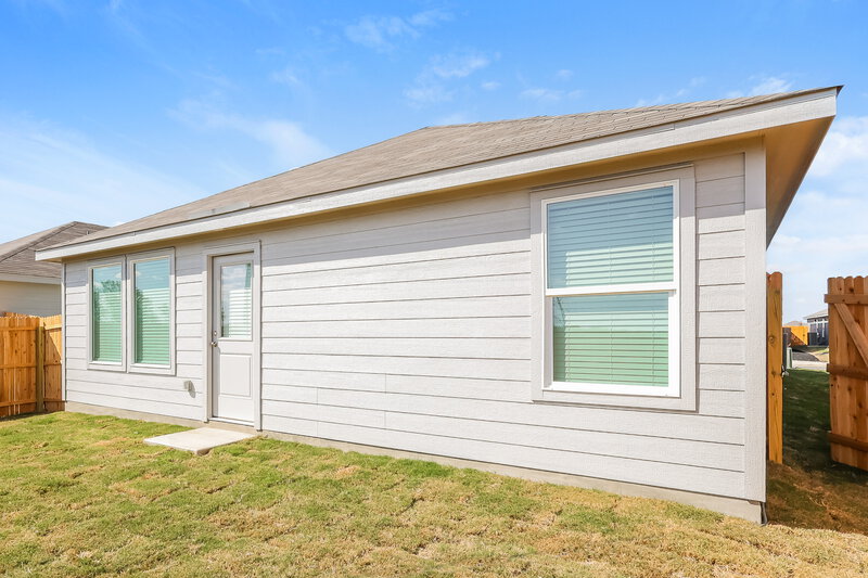 1,515/Mo, 1822 Musk Rose Converse, TX 78109 Rear View