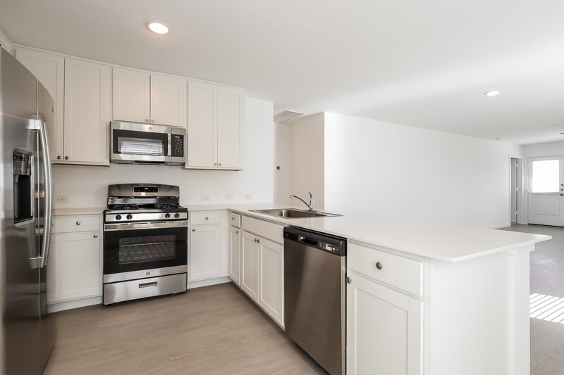 1,405/Mo, 1818 Musk Rose Converse, TX 78109 Kitchen View 2