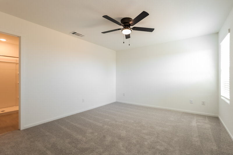 1,405/Mo, 1818 Musk Rose Converse, TX 78109 Main Bedroom View 2