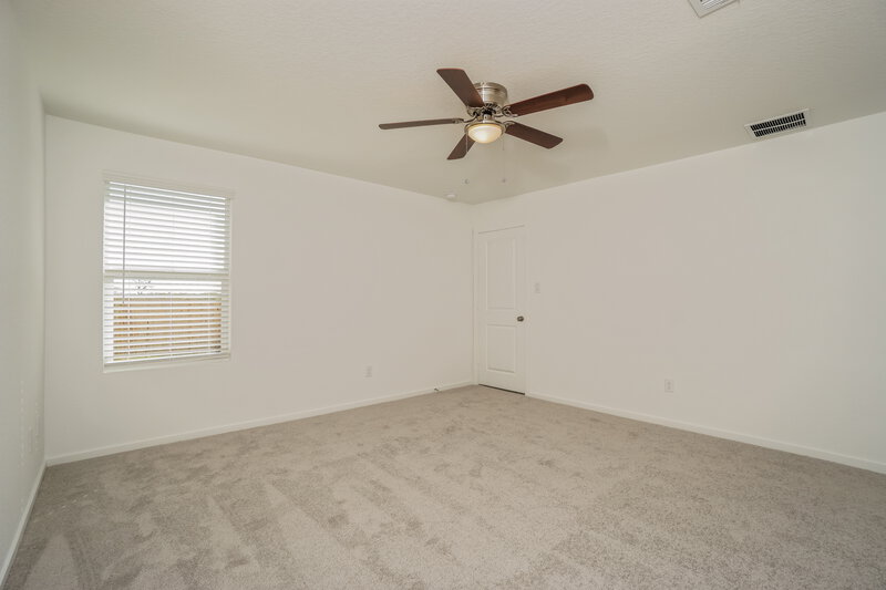 1,660/Mo, 1826 Musk Rose Converse, TX 78109 Main Bedroom View 2