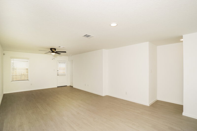 1,555/Mo, 2215 Sulphur Rose Converse, TX 78109 Living Room View 2