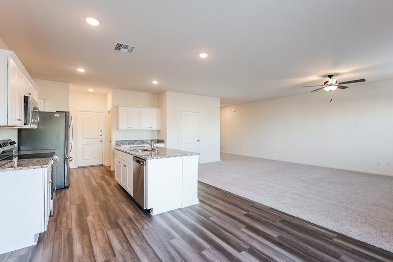 1,725/Mo, 5713 Texas Palm Dr Converse, TX 78109 Dining Room View 2