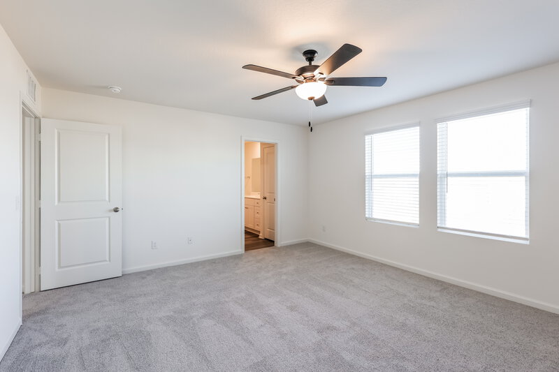 1,725/Mo, 5713 Texas Palm Dr Converse, TX 78109 Main Bedroom View