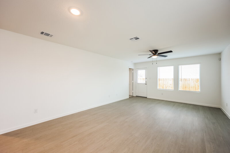 1,495/Mo, 1810 Musk Rose Converse, TX 78109 Living Room View