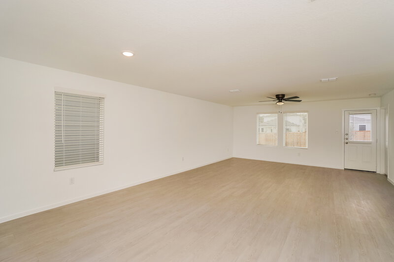 1,650/Mo, 193 Amy Aly San Antonio, TX 78253 Living Room View