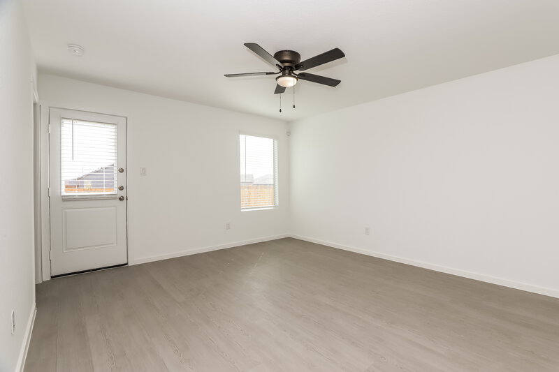 1,550/Mo, 2210 Sulphur Rose Converse, TX 78109 Living Room View