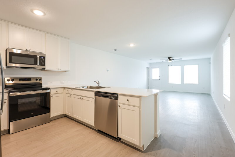 1,470/Mo, 528 Roquefort St New Braunfels, TX 78130 Kitchen View