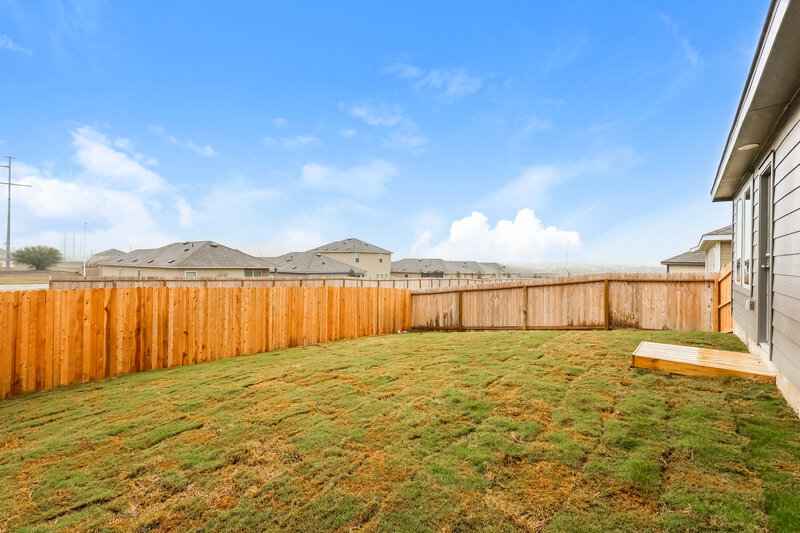 1,470/Mo, 528 Roquefort St New Braunfels, TX 78130 Rear View 2