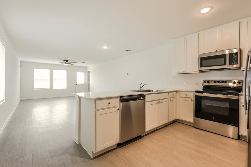 1,565/Mo, 3415 Muenster Ave New Braunfels, TX 78130 Kitchen View