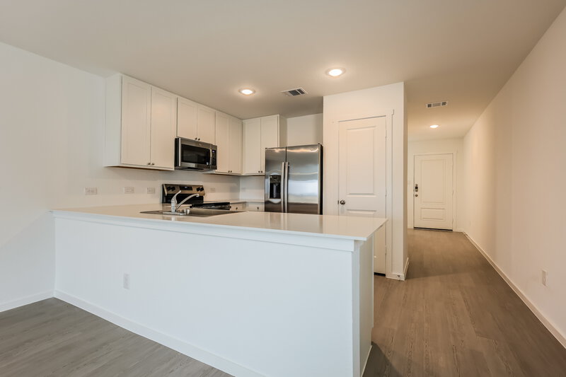 1,565/Mo, 3415 Muenster Ave New Braunfels, TX 78130 Kitchen View 3