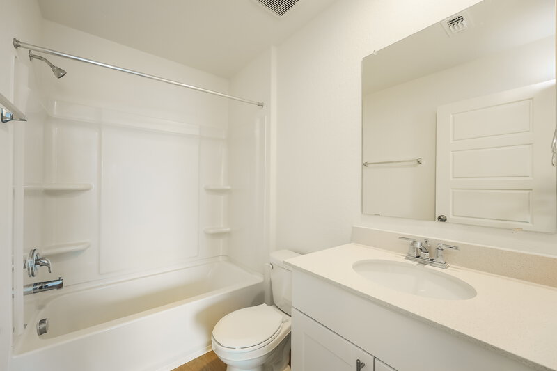2,085/Mo, 1344 Vallarta Centro Converse, TX 78109 Bathroom View