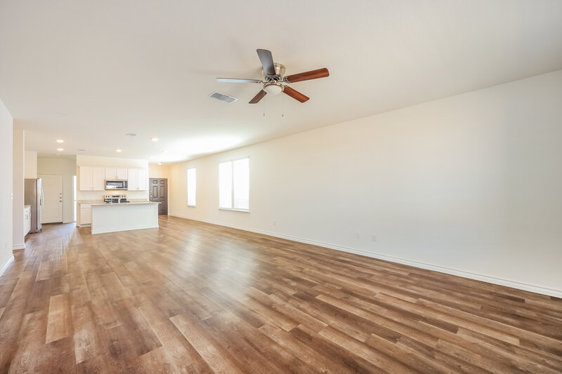 1,895/Mo, 10419 Monte Carmel Pl Converse, TX 78109 Living Room View 2