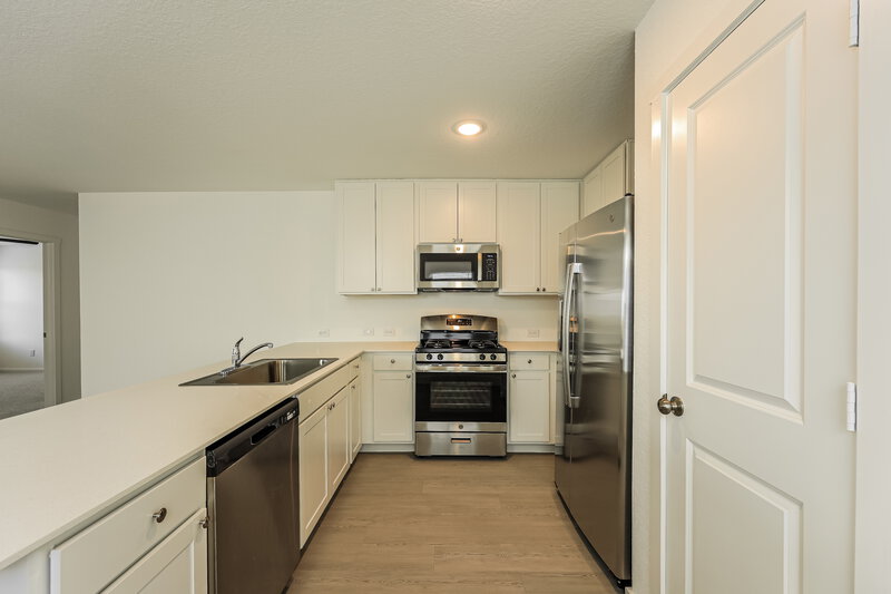 1,405/Mo, 11516 Chestnut Rose Converse, TX 78109 Kitchen View 3