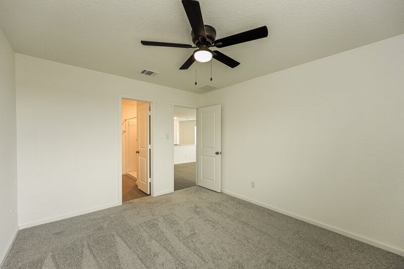 1,405/Mo, 11516 Chestnut Rose Converse, TX 78109 Main Bedroom View 2