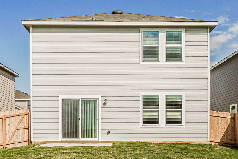 1,555/Mo, 5543 Bluebell Mdw Converse, TX 78109 Rear View