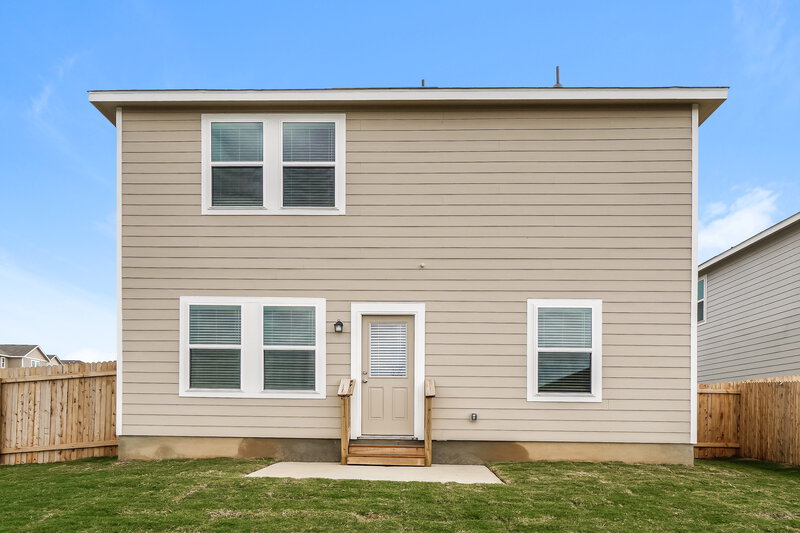 1,805/Mo, 5549 Bluebell Mdw Converse, TX 78109 Rear View 2
