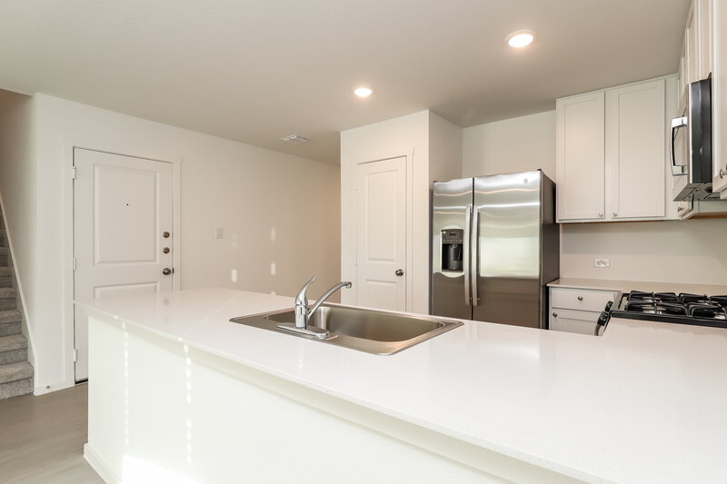 1,870/Mo, 253 AMY ALLEY San Antonio, TX 78253 Kitchen View 2