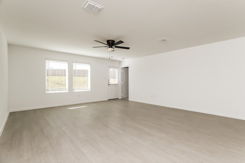 1,605/Mo, 298 Jax Loop San Antonio, TX 78253 Living Room View 2