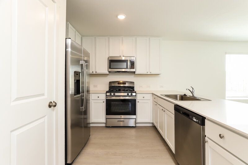 1,605/Mo, 298 Jax Loop San Antonio, TX 78253 Kitchen View