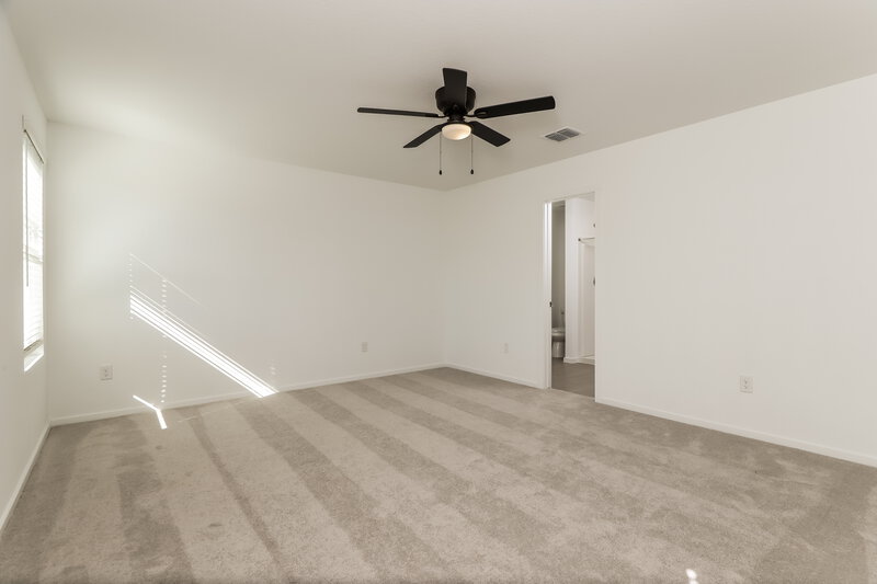 1,605/Mo, 298 Jax Loop San Antonio, TX 78253 Main Bedroom View