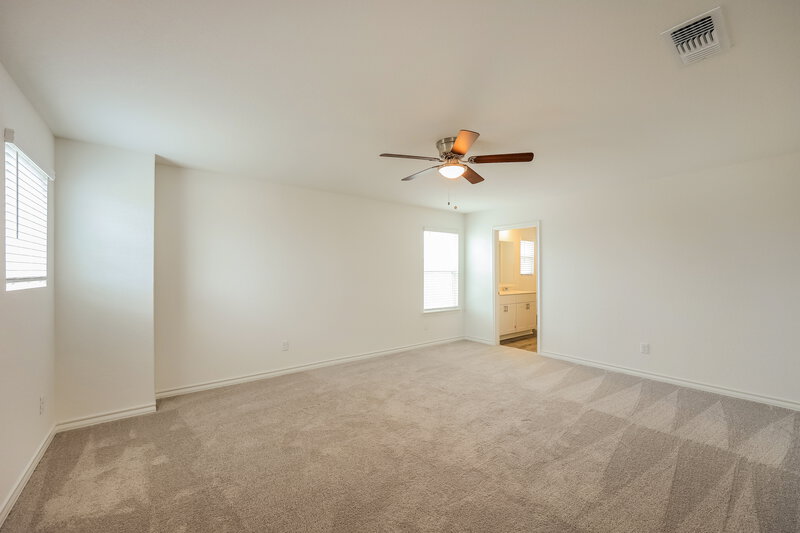 2,290/Mo, 1350 Vallarta Centro Converse, TX 78109 Main Bedroom View