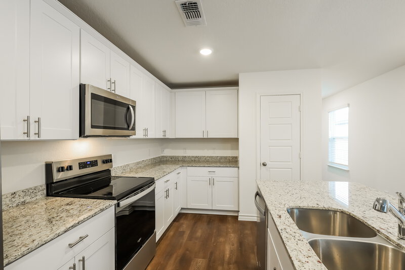 1,710/Mo, 10323 Monte Carmel Pl Converse, TX 78109 Kitchen View 3