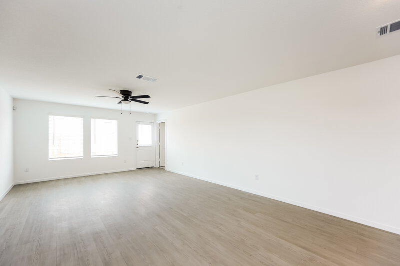 1,535/Mo, 539 Roquefort St New Braunfels, TX 78130 Living Room View