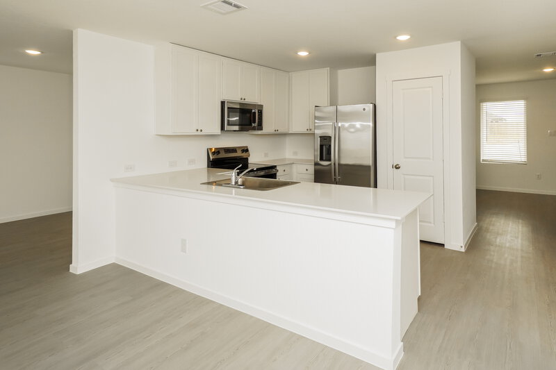 1,675/Mo, 548 Roquefort St New Braunfels, TX 78130 Kitchen View