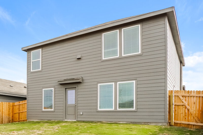 1,675/Mo, 548 Roquefort St New Braunfels, TX 78130 Rear View 2