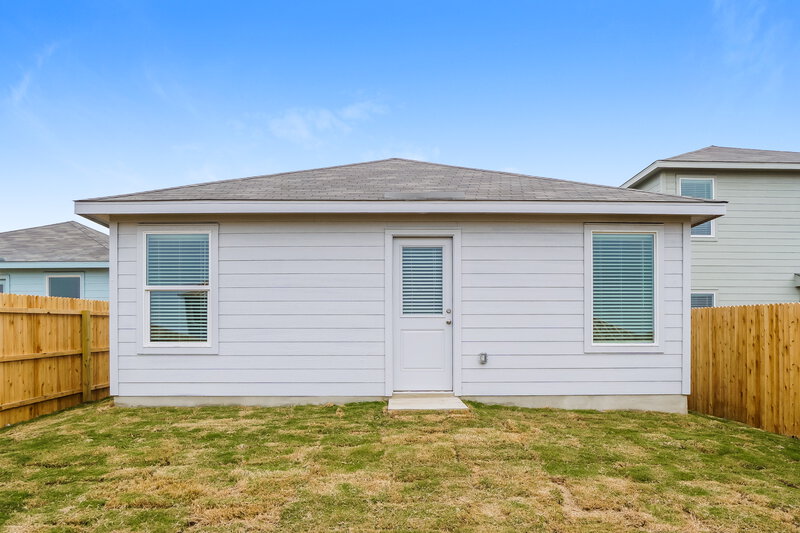 1,485/Mo, 11524 Chestnut Rose Converse, TX 78109 Rear View