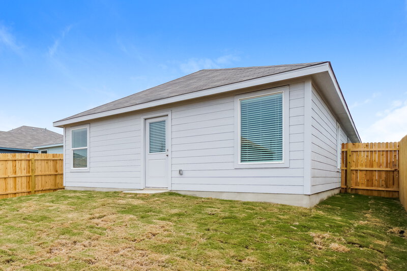 1,485/Mo, 11524 Chestnut Rose Converse, TX 78109 Rear View 2