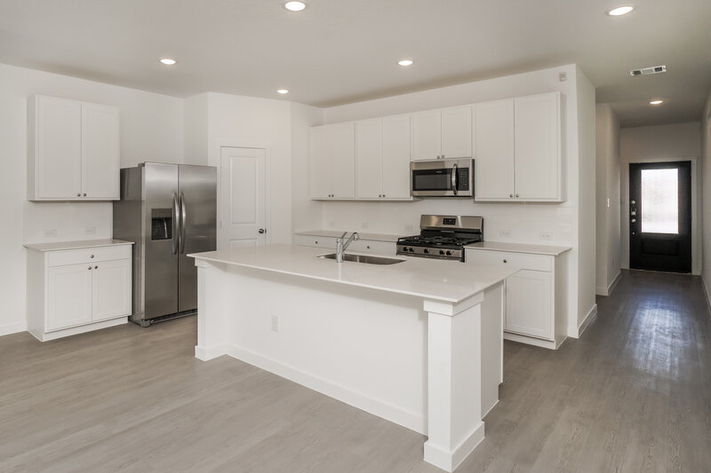 1,765/Mo, 15526 Crescent Pine San Antonio, TX 78253 Kitchen View