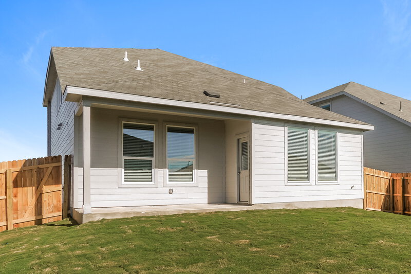 1,765/Mo, 15526 Crescent Pine San Antonio, TX 78253 Rear View