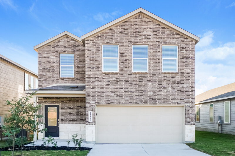 2,015/Mo, 15546 Crescent Pine St San Antonio, TX 78253 External View