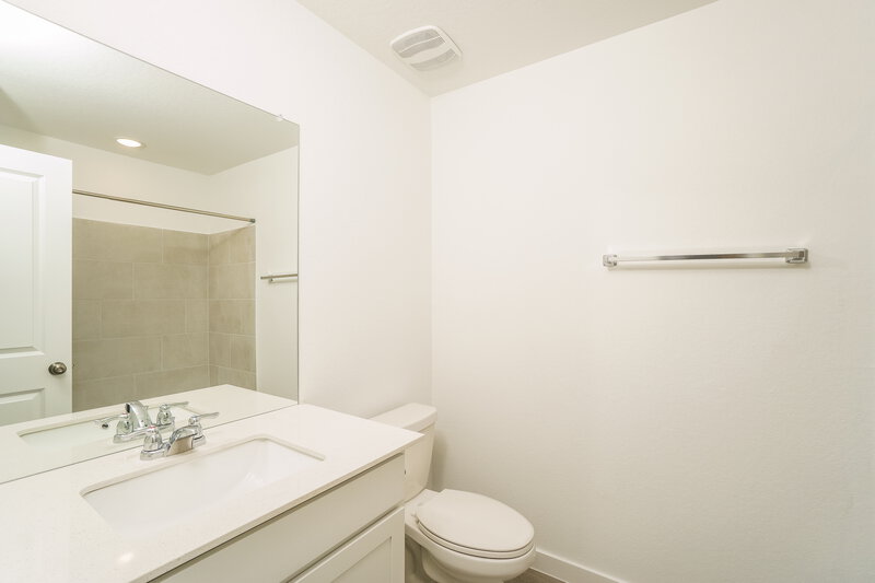 2,015/Mo, 15546 Crescent Pine St San Antonio, TX 78253 Bathroom View