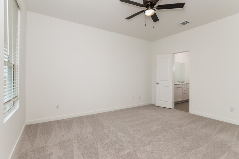 1,820/Mo, 15554 Crescent Pine San Antonio, TX 78253 Main Bedroom View