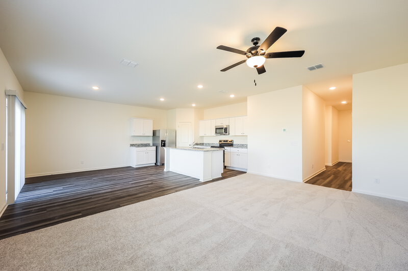 1,895/Mo, 5827 Texas Palm Dr Converse, TX 78109 Living Room View