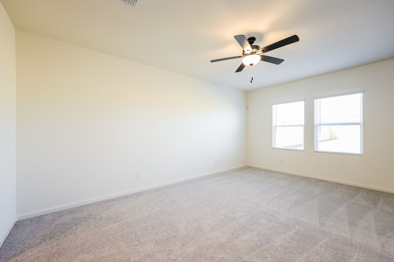 1,895/Mo, 5827 Texas Palm Dr Converse, TX 78109 Living Room View 2