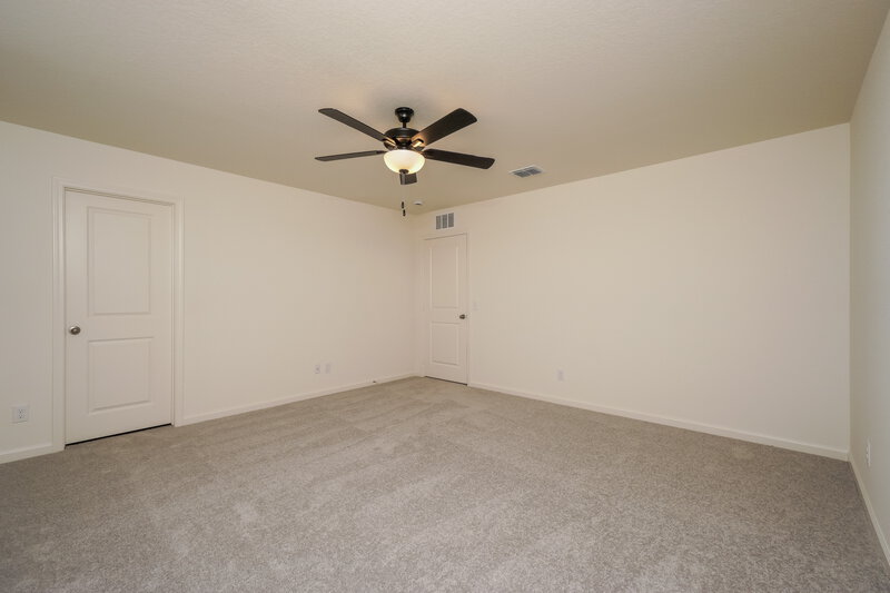 2,040/Mo, 5831 Texas Palm Dr Converse, TX 78109 Main Bedroom View