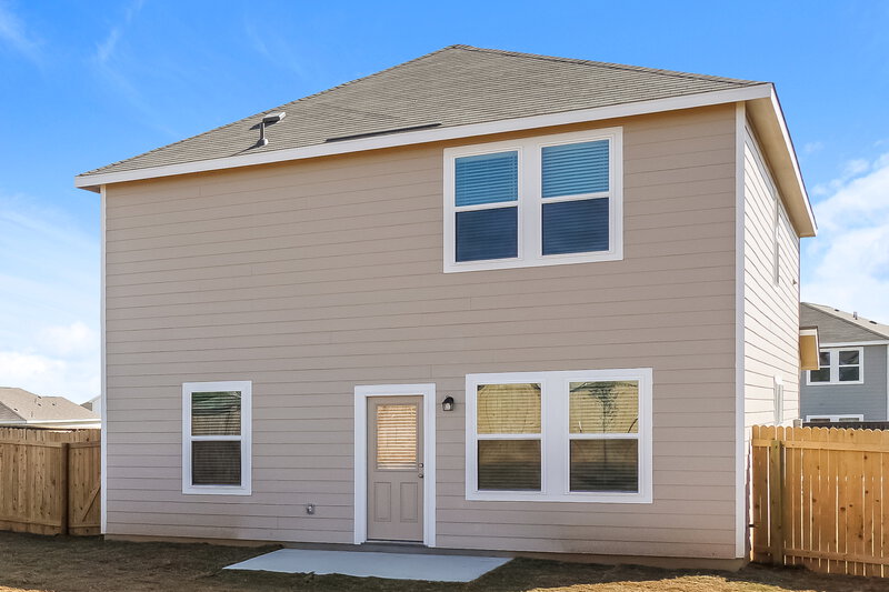 2,040/Mo, 5831 Texas Palm Dr Converse, TX 78109 Rear View 2