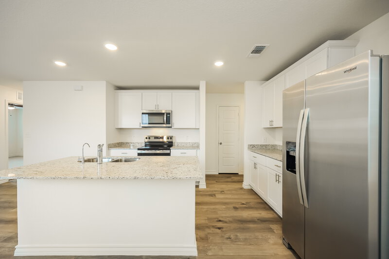2,100/Mo, 10219 Monte Carmel Pl Converse, TX 78109 Kitchen View 3