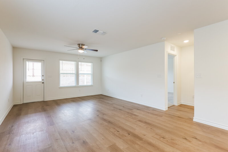 2,140/Mo, 10327 Monte Carmel Pl Converse, TX 78109 Living Room View