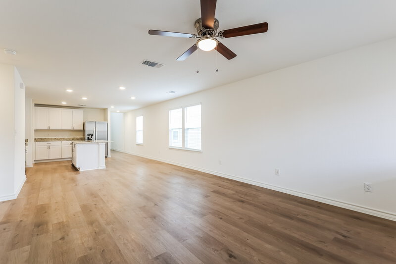 2,140/Mo, 10327 Monte Carmel Pl Converse, TX 78109 Living Room View 2