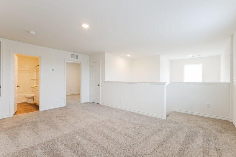 2,140/Mo, 10327 Monte Carmel Pl Converse, TX 78109 Living Room View 3